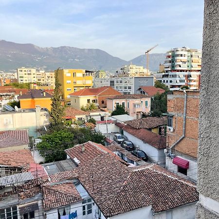 Wanderlust Bazaar Apartment Тирана Екстериор снимка