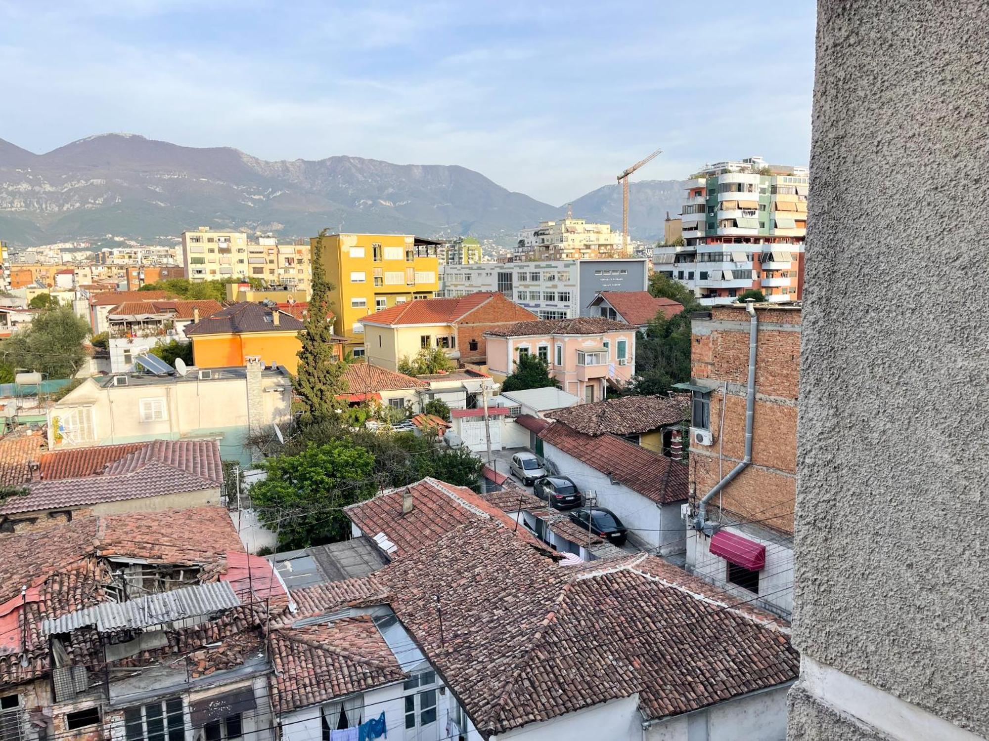 Wanderlust Bazaar Apartment Тирана Екстериор снимка