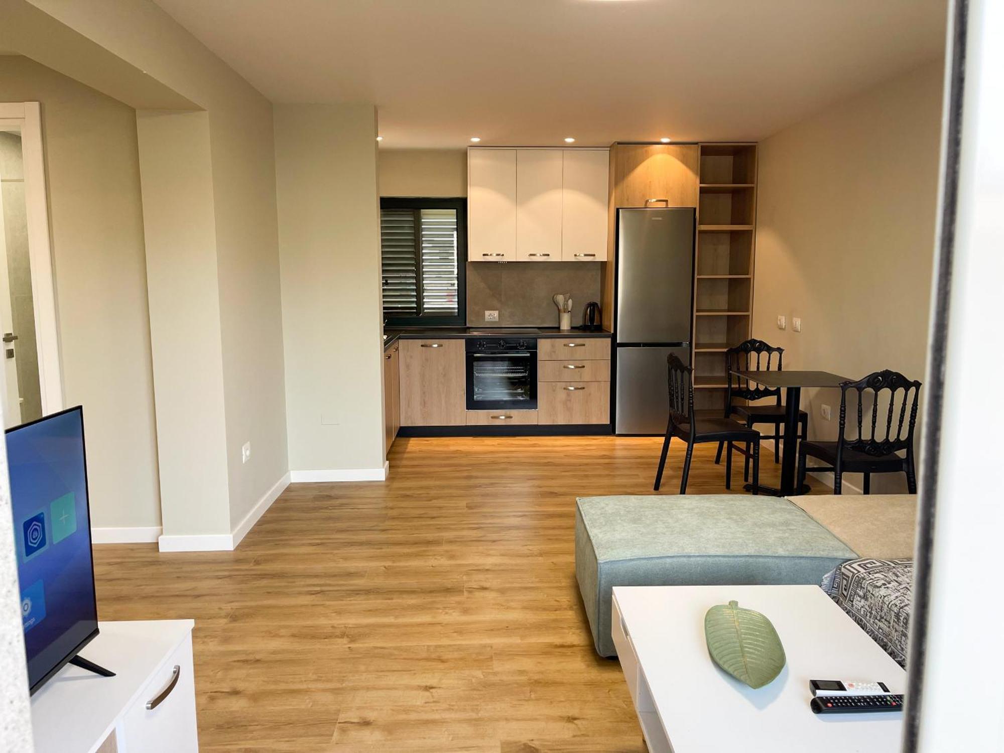Wanderlust Bazaar Apartment Тирана Екстериор снимка