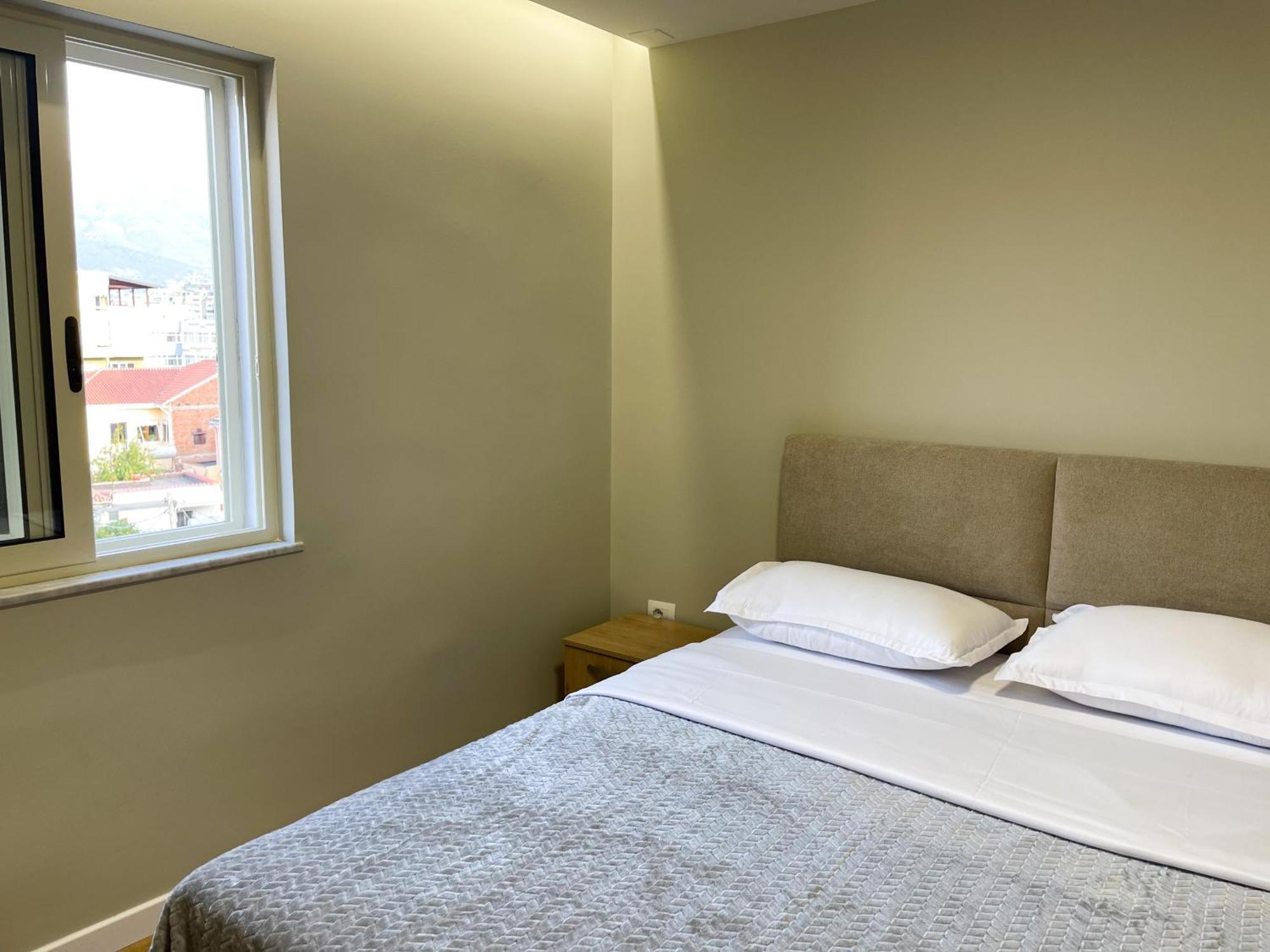 Wanderlust Bazaar Apartment Тирана Екстериор снимка