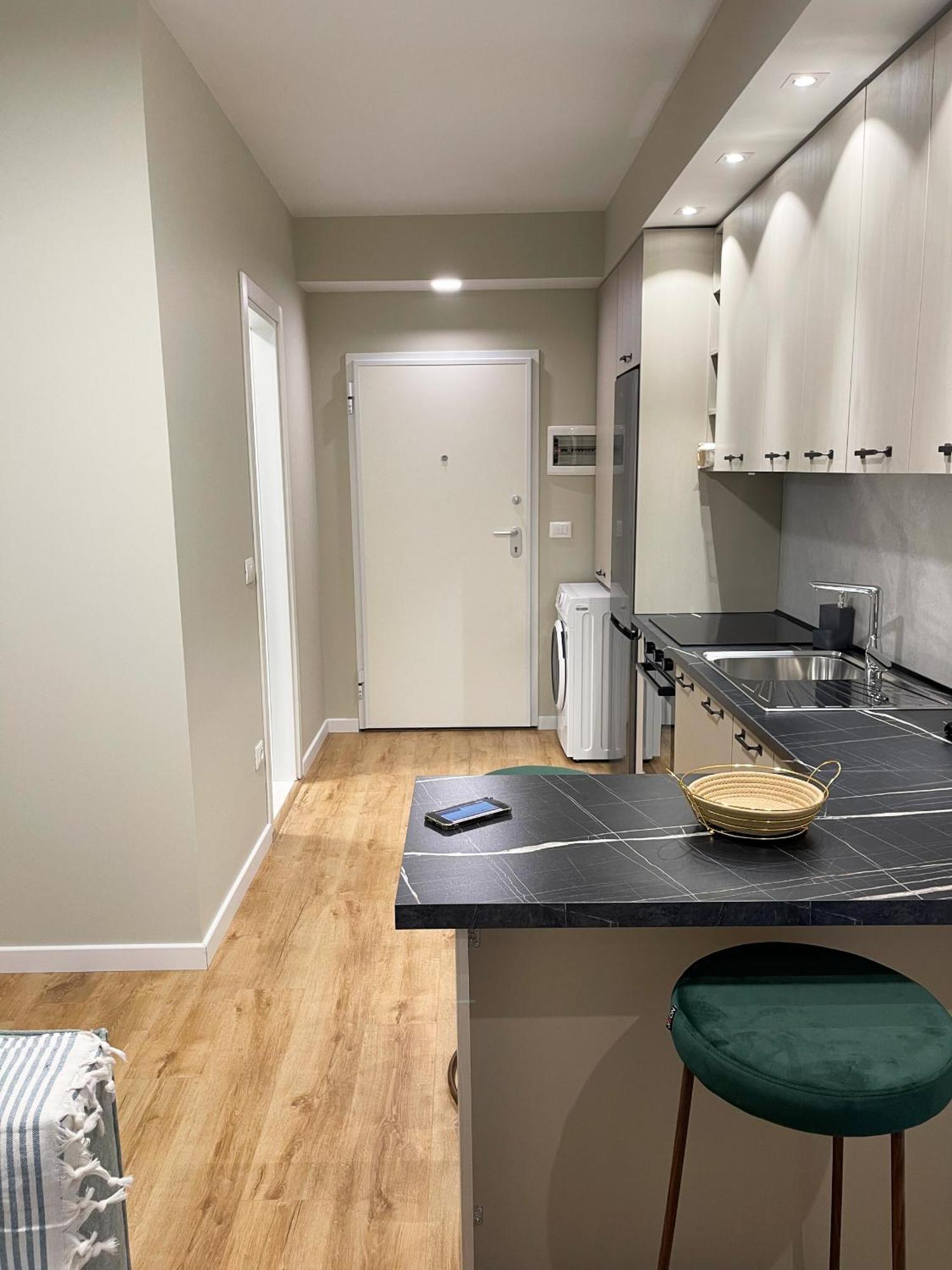 Wanderlust Bazaar Apartment Тирана Екстериор снимка