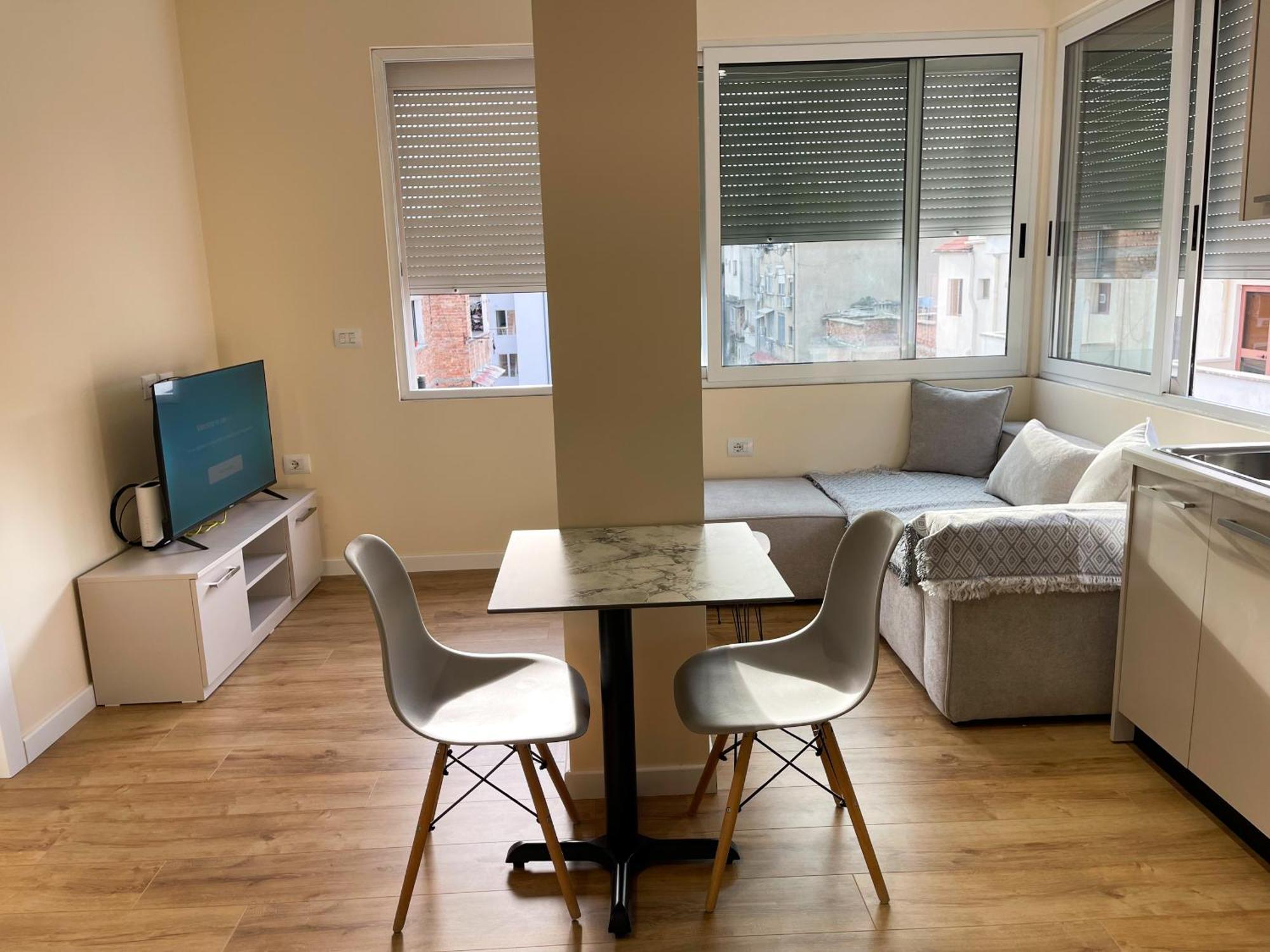 Wanderlust Bazaar Apartment Тирана Екстериор снимка