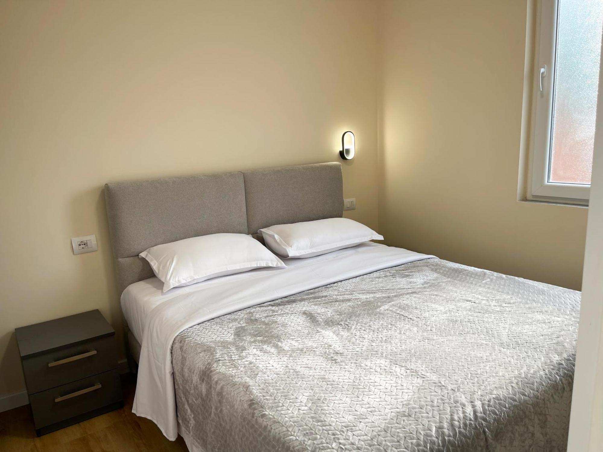 Wanderlust Bazaar Apartment Тирана Екстериор снимка
