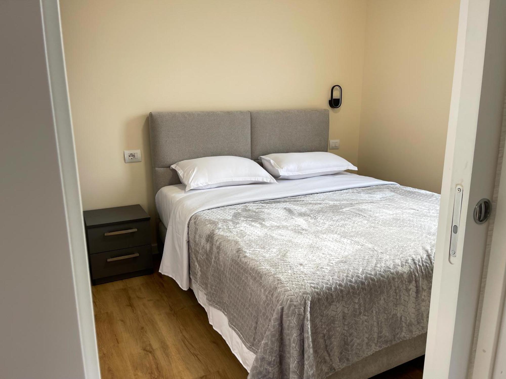 Wanderlust Bazaar Apartment Тирана Екстериор снимка