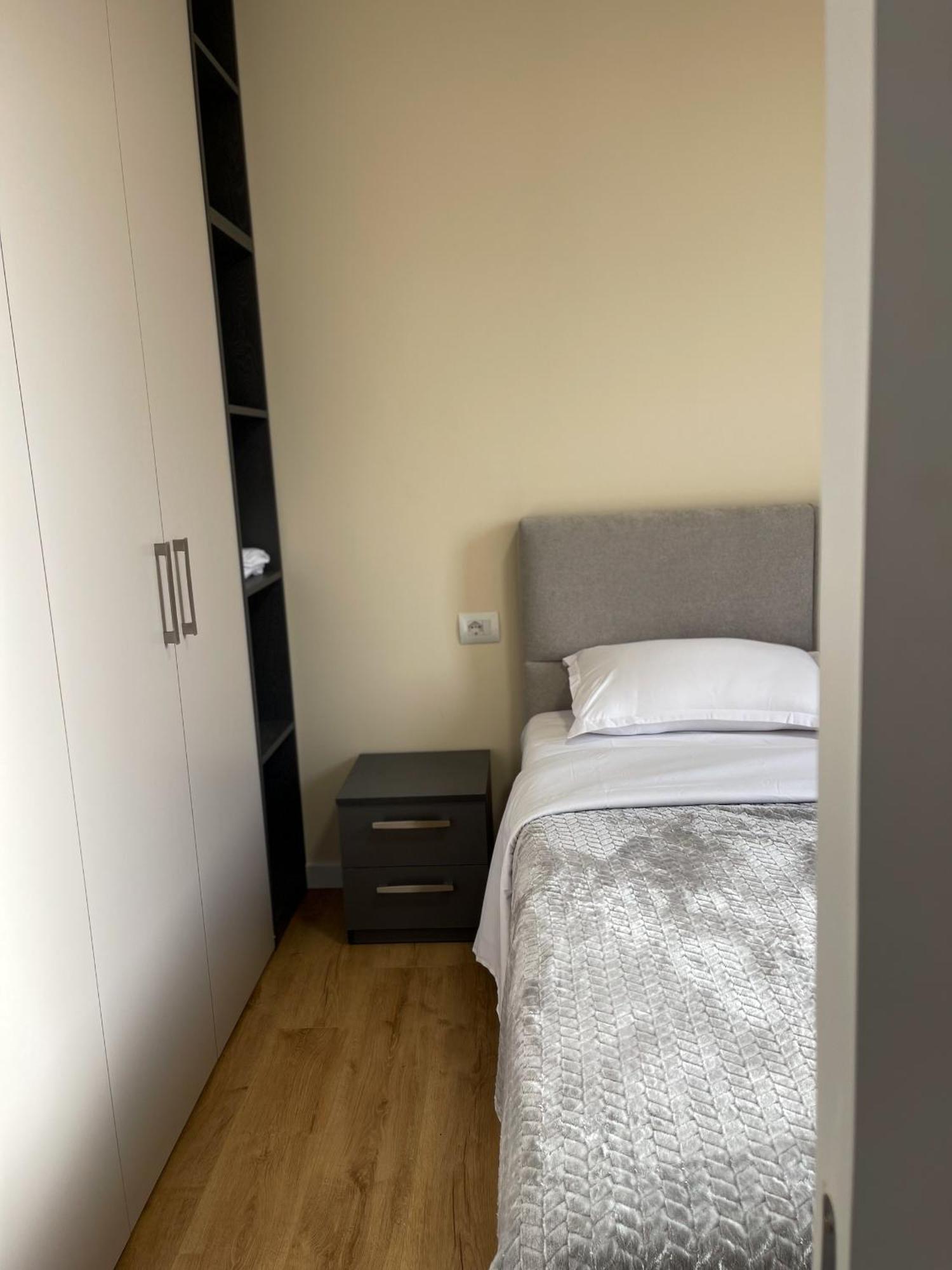 Wanderlust Bazaar Apartment Тирана Екстериор снимка